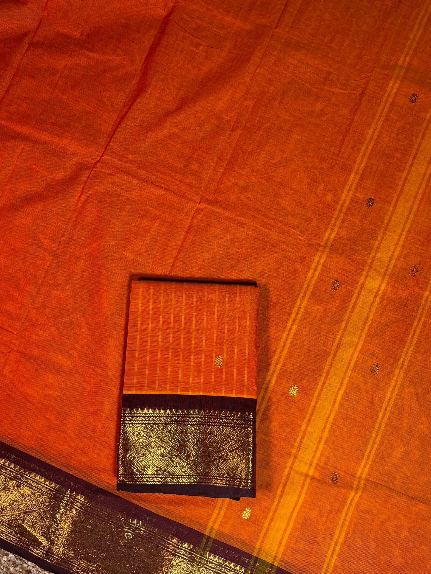 Tharagai-Rust orange