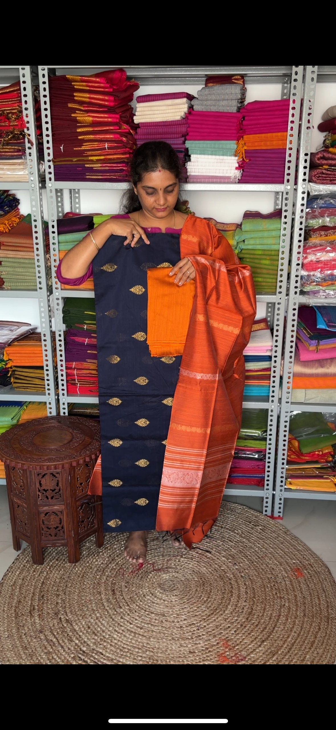 Saanvi - Raw silk set